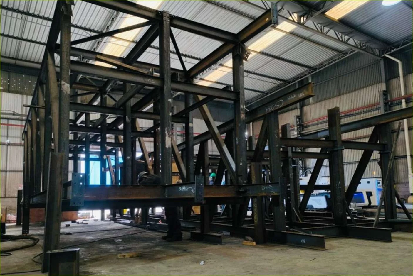 Travessia de tubulação em fabricação